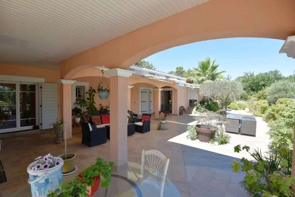 Maison à FAYENCE