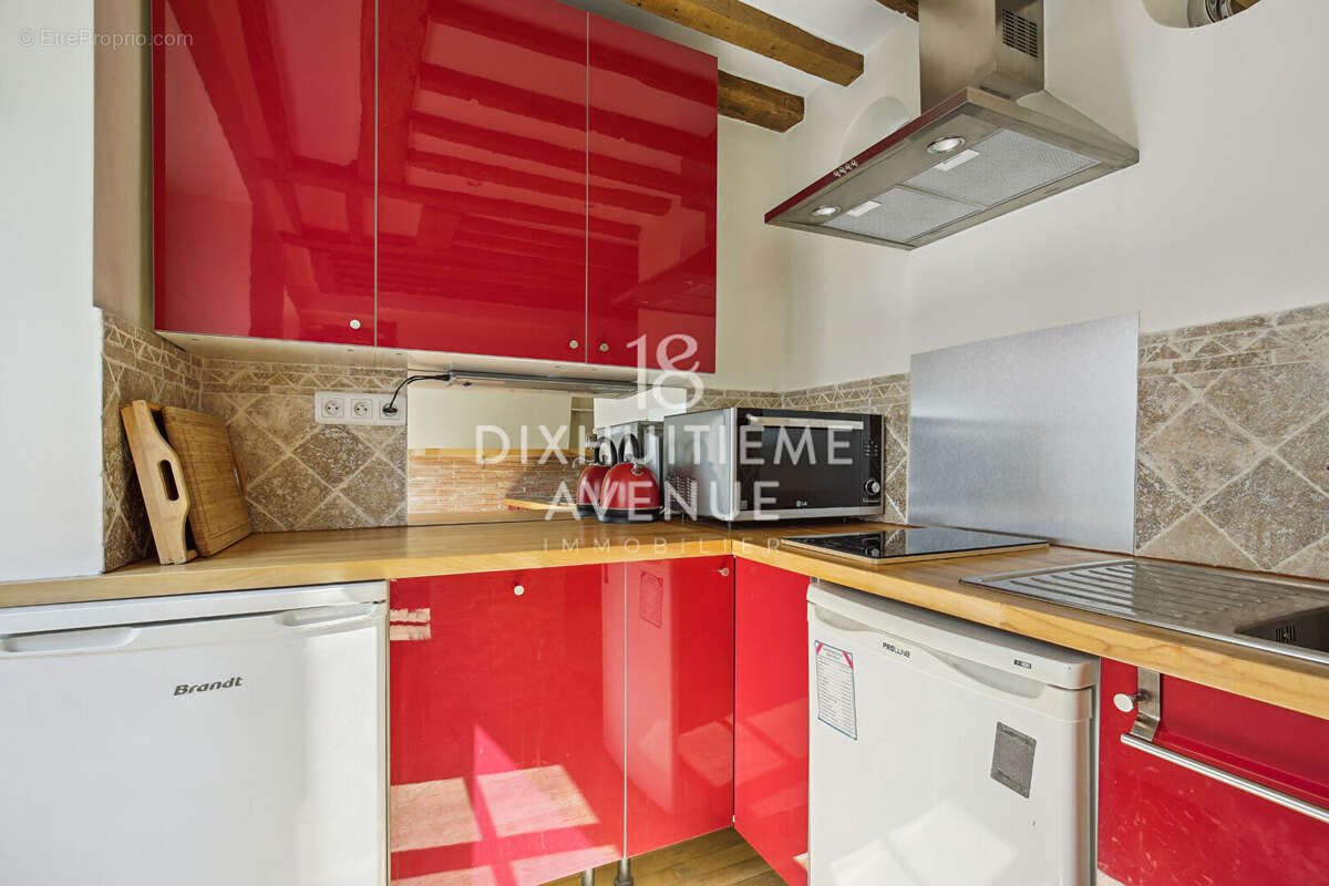 Appartement à PARIS-18E