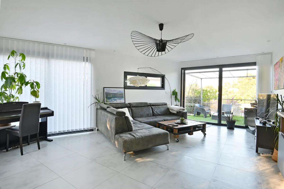 Maison à NIMES