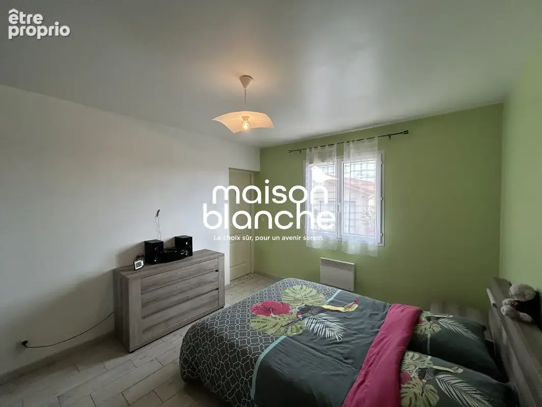 Maison 6 pièces 150 m² à vendre à Saint-Martin-De-Laye (33910) - photo 8