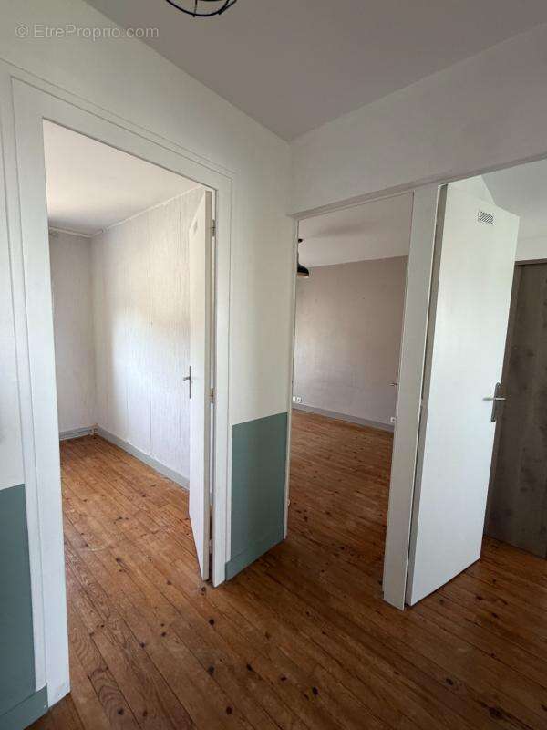 Soyaux. Maison mitoyenne de 102 m² avec garage et jardin - photo 8