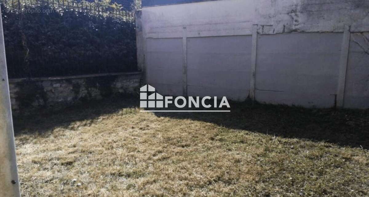 Appartement à DAMMARIE-LES-LYS