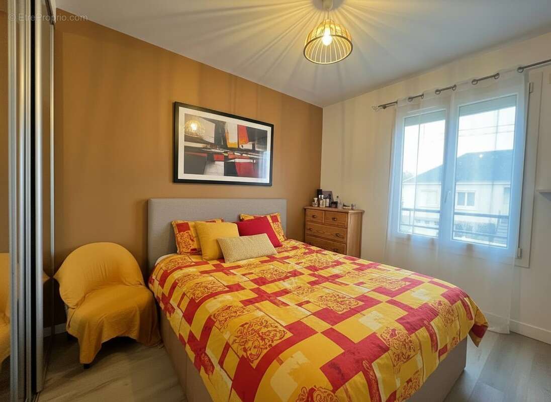 Maison à SAINT-CYR-SUR-LOIRE