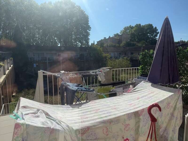 Appartement à EGUILLES