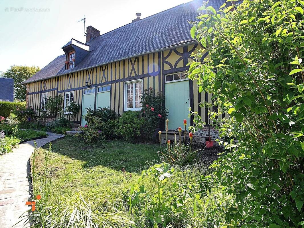 Maison à BACQUEVILLE-EN-CAUX