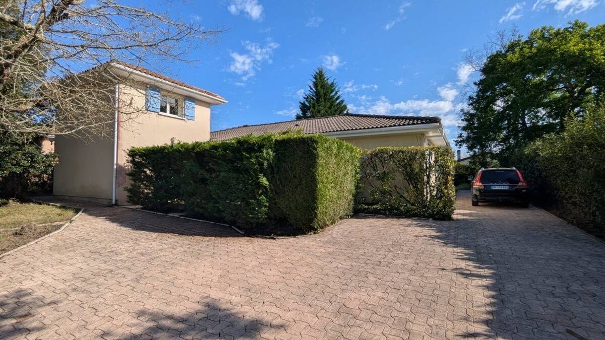 Maison à MARTIGNAS-SUR-JALLE