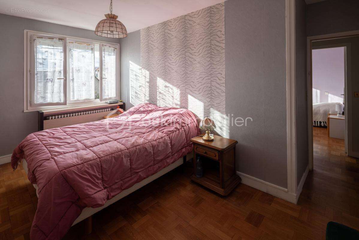 Maison familiale 5 pièces avec sous-sol total - proximité rer d, commerces et écoles à pied - photo 11