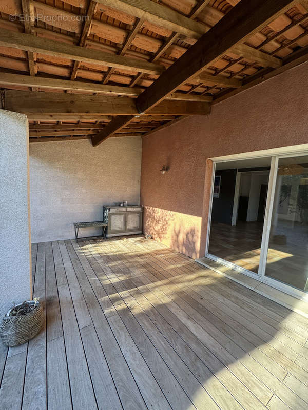 Maison 4 chambres + bureau + garage + jardin + piscine  - photo 6