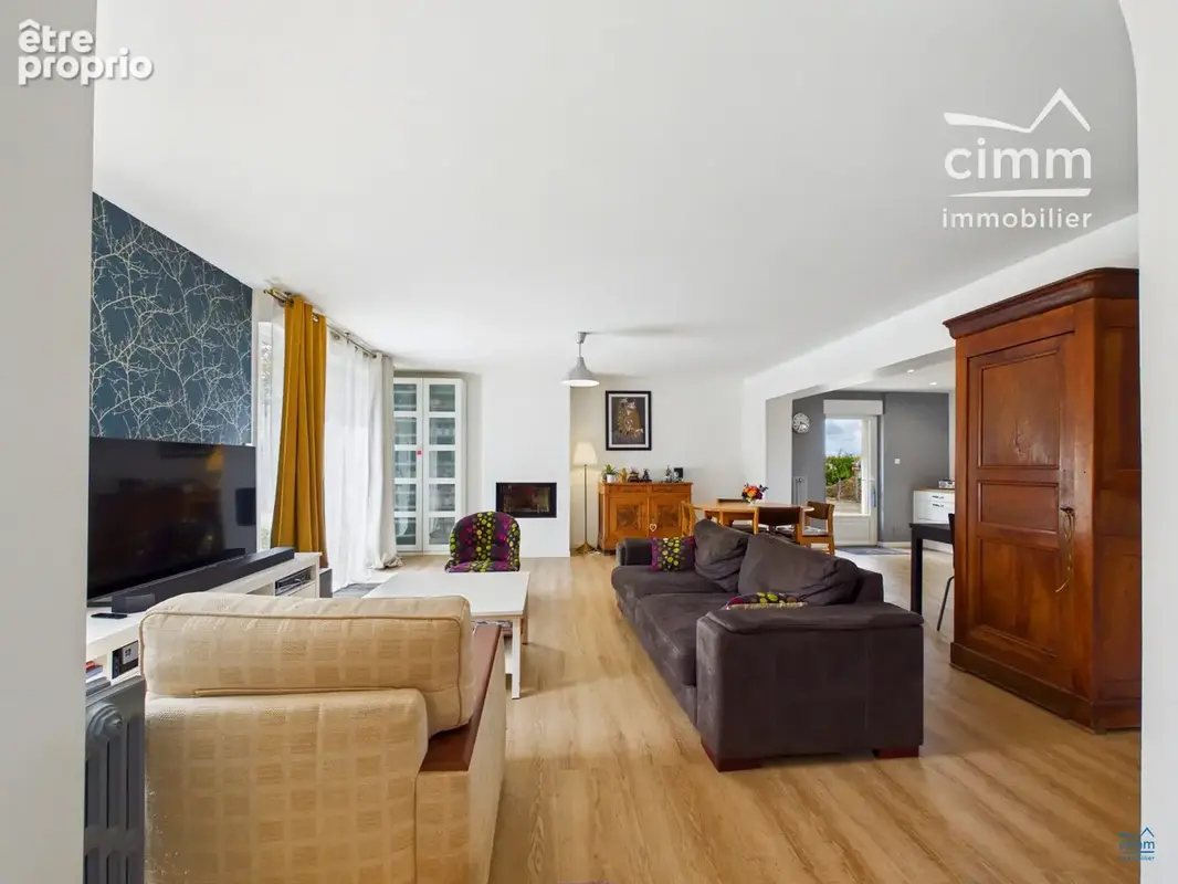 Maison 6 pièces 145 m² à vendre à Longue-Jumelles (49160) - photo 4