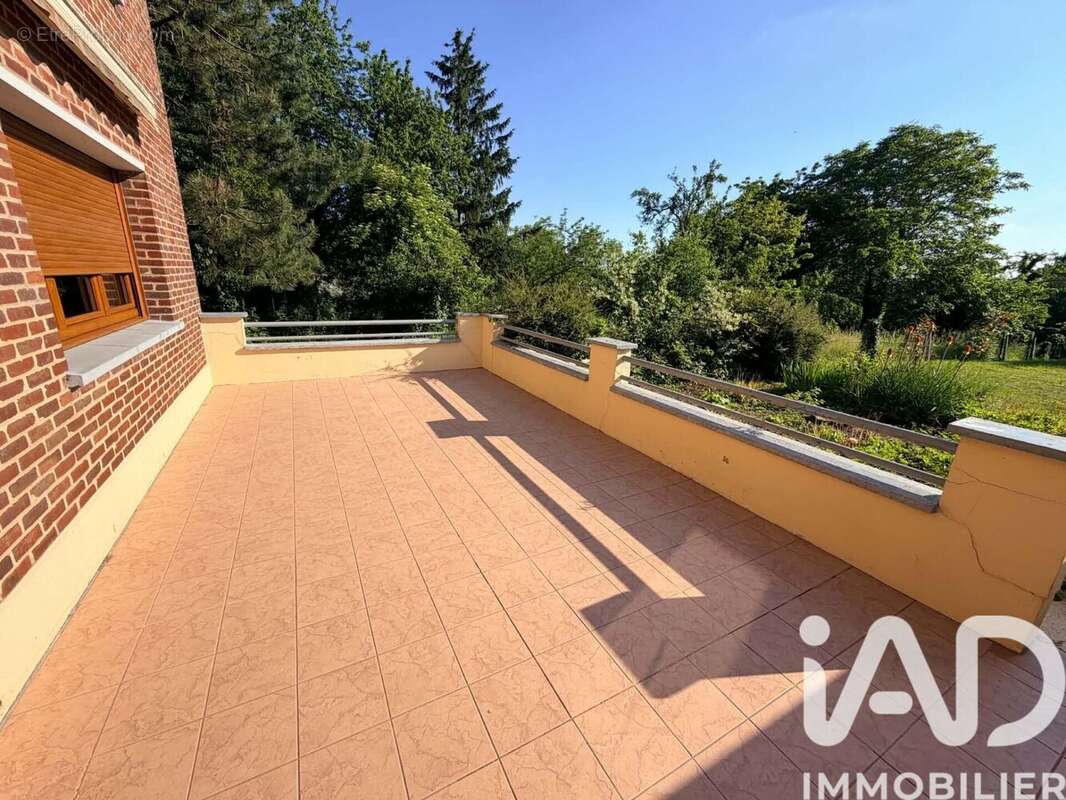 Maison 98 m² à Tilloy-Lez-Cambrai  - photo 3