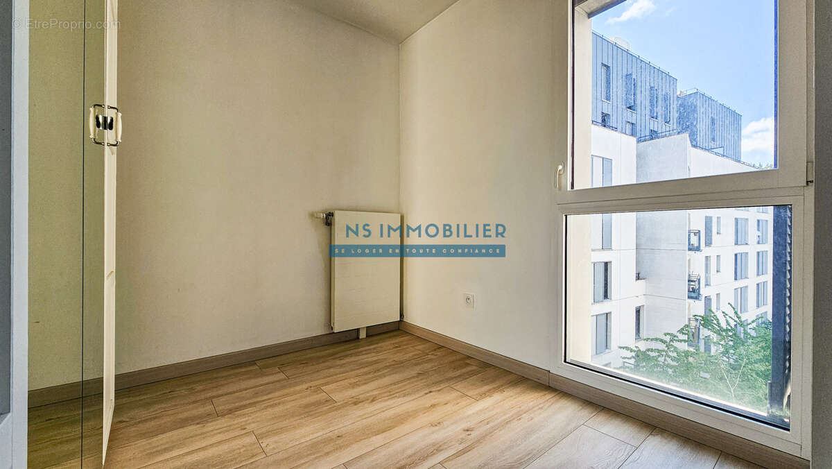 Appartement à COLOMBES