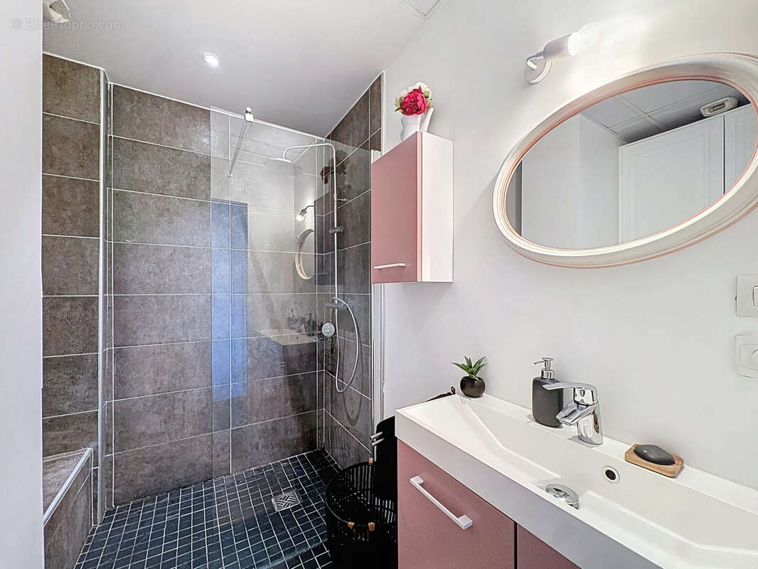 Appartement à LYON-7E