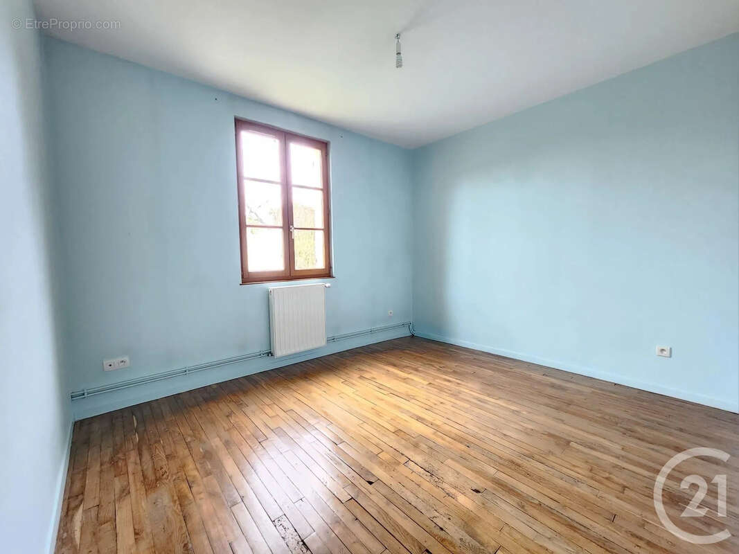 Maison à LES NOES-PRES-TROYES