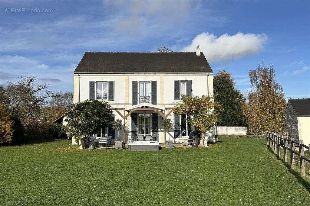 Mere - montfort - neauphle 78490 maison + studio 200 m² 3/4 chb jardin 2500 m² studio garage - photo 3