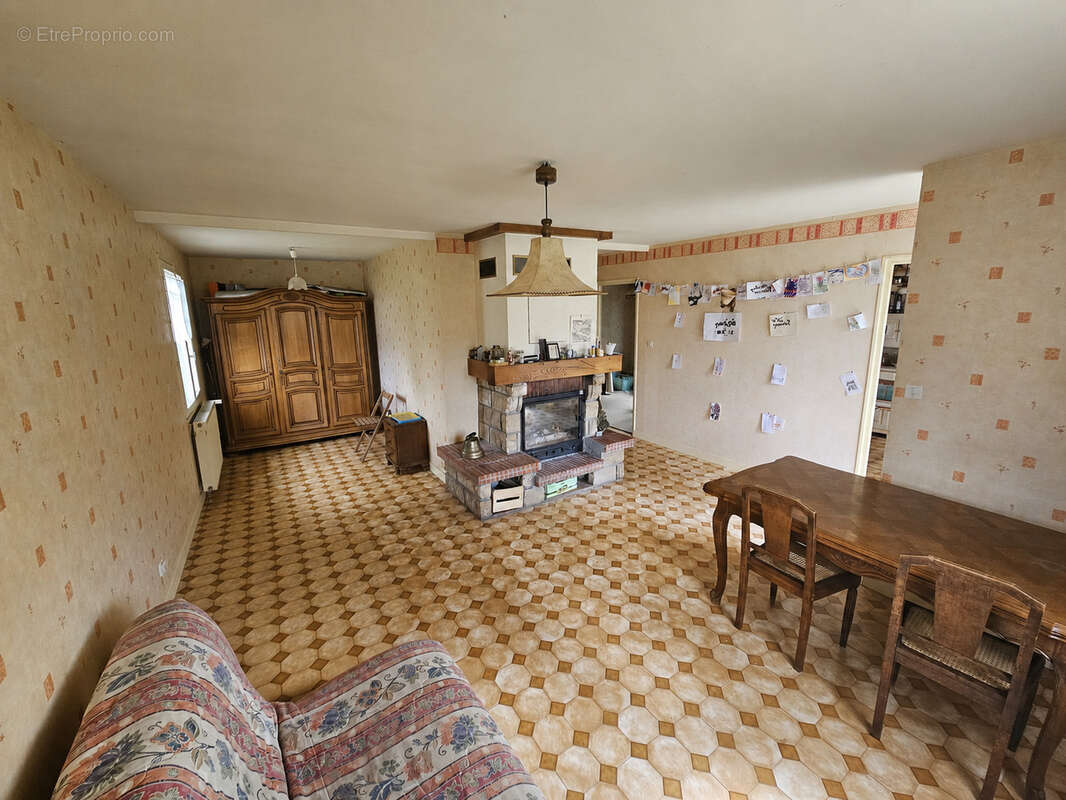 Maison à ETRAY