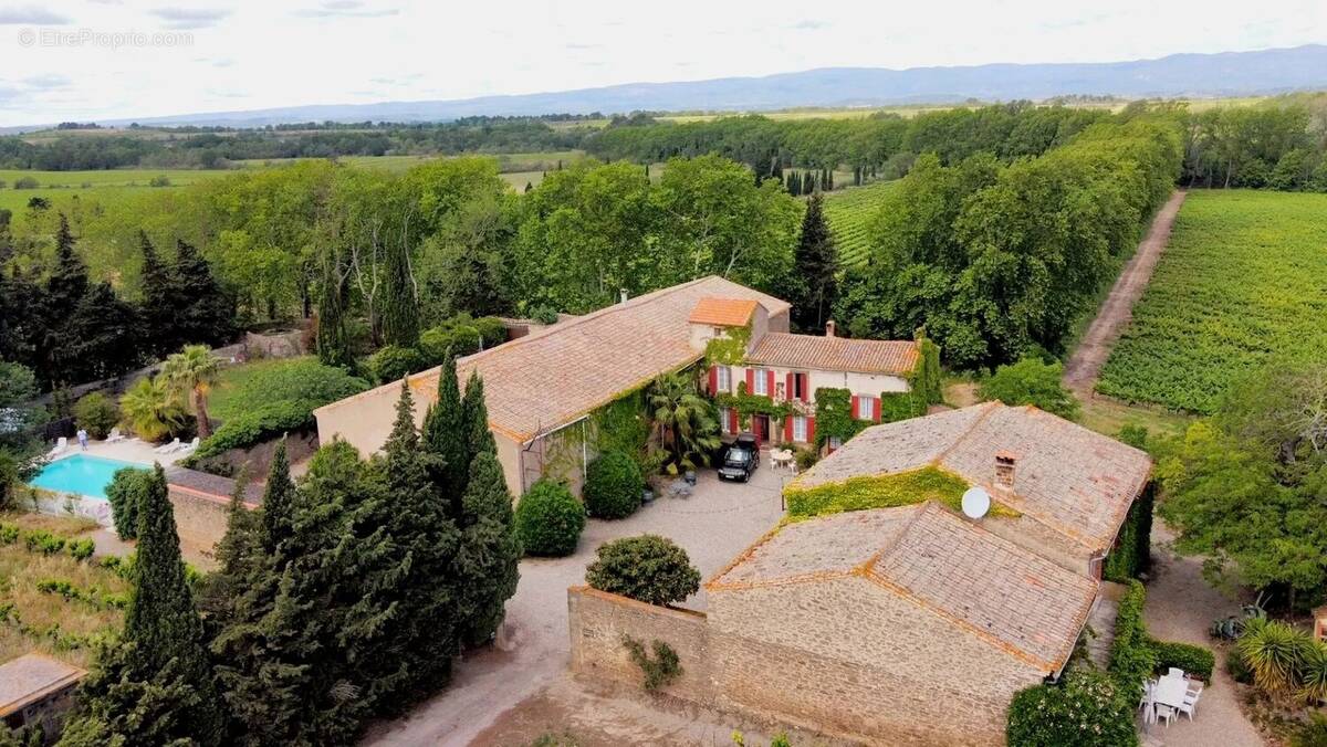 Maison à DOUZENS