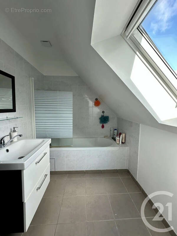 Maison à VILLEVAUDE