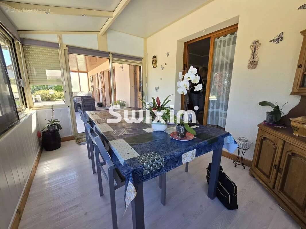 Maison à SAINT-MARTIN-EN-BRESSE