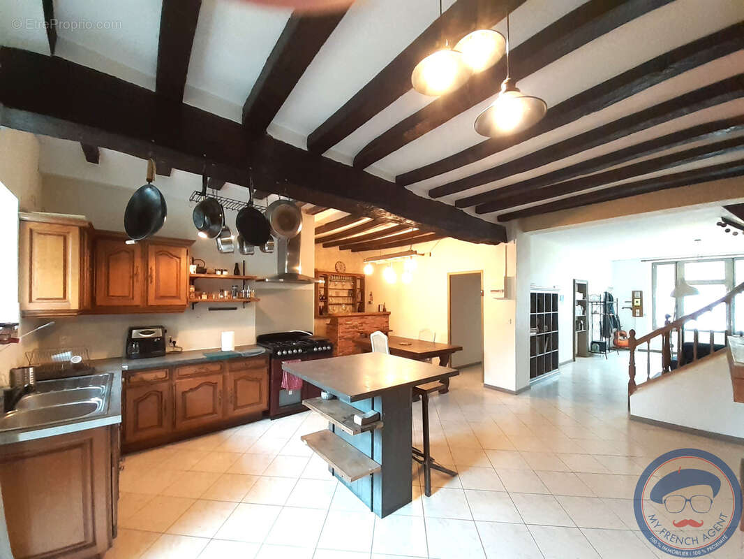 Maison à CHEMILLE-SUR-DEME