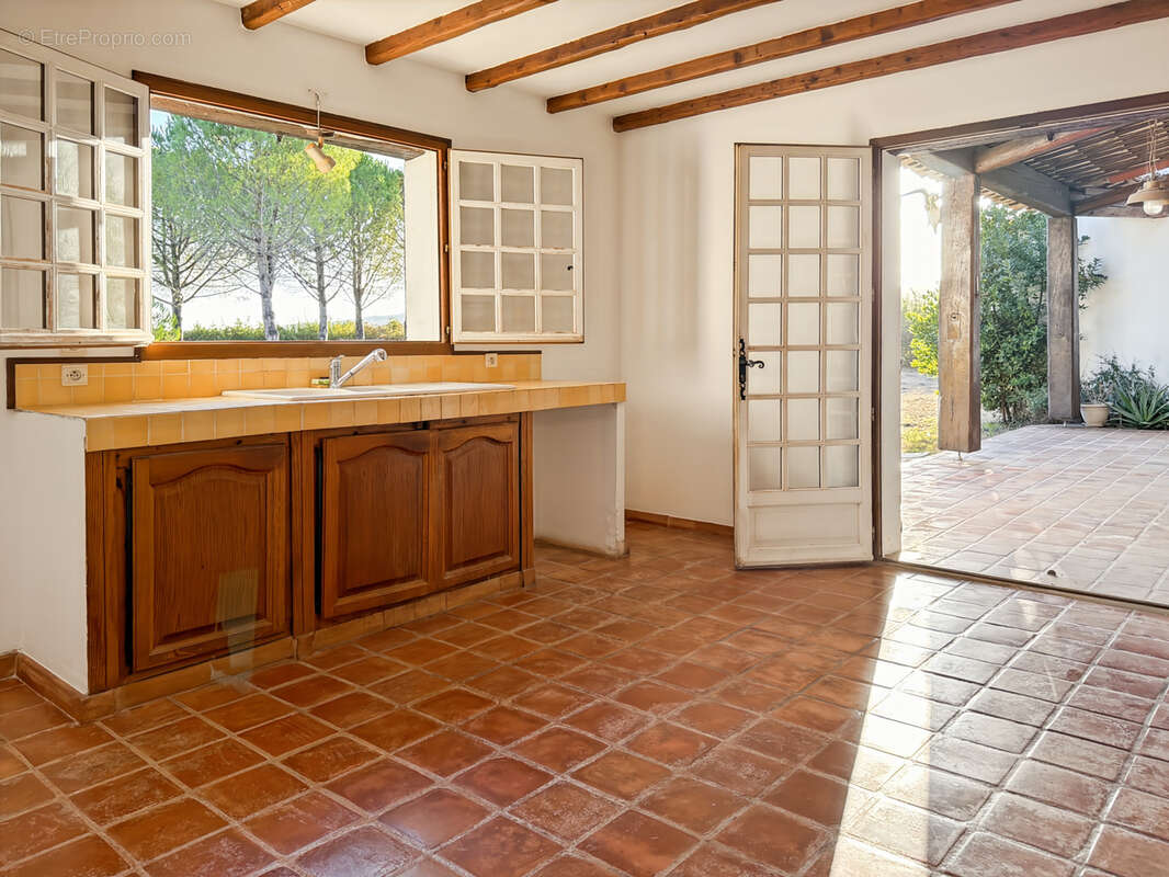 Maison à SAINT-BAUZILLE-DE-MONTMEL