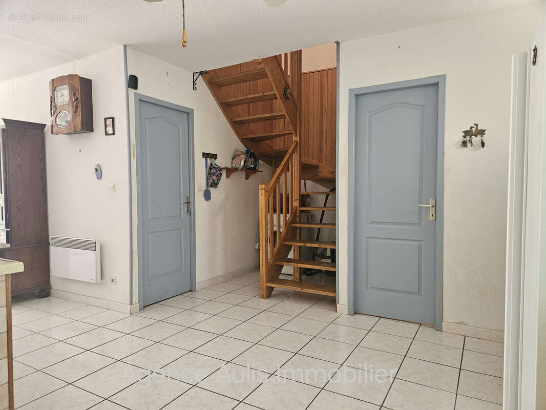 Maison à FLEURY