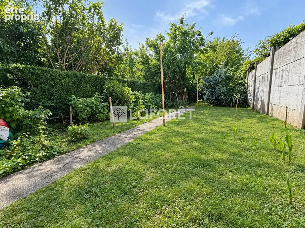 Appartement  avec jardin de 400m² Rueil Malmaison 3 pièce(s) 60 m2 - photo 2