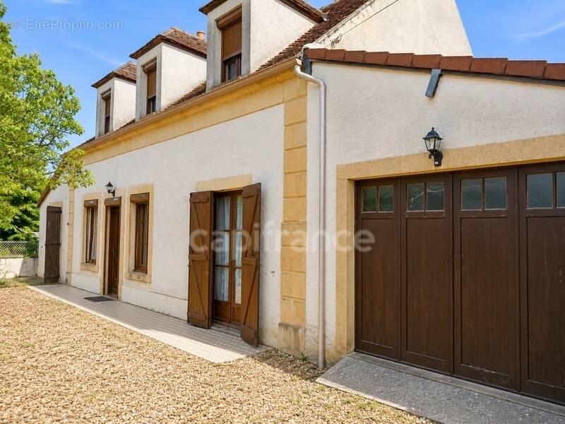 Maison à PREMERY