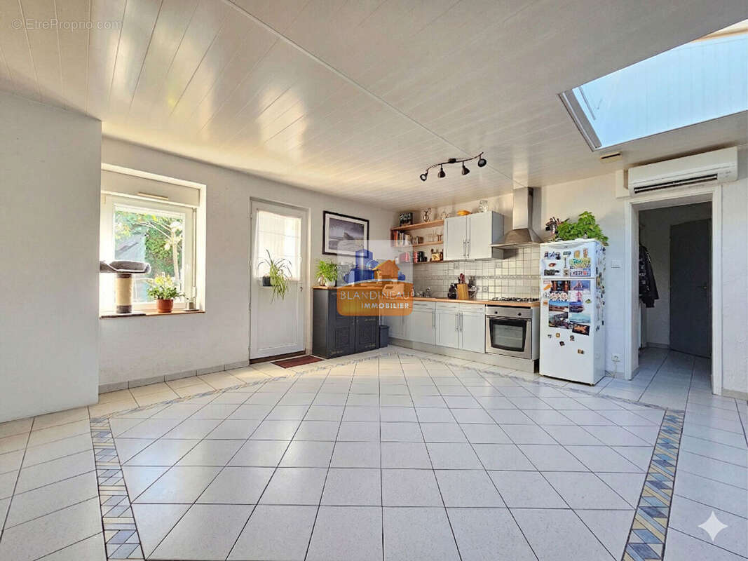 Maison à BOUGUENAIS