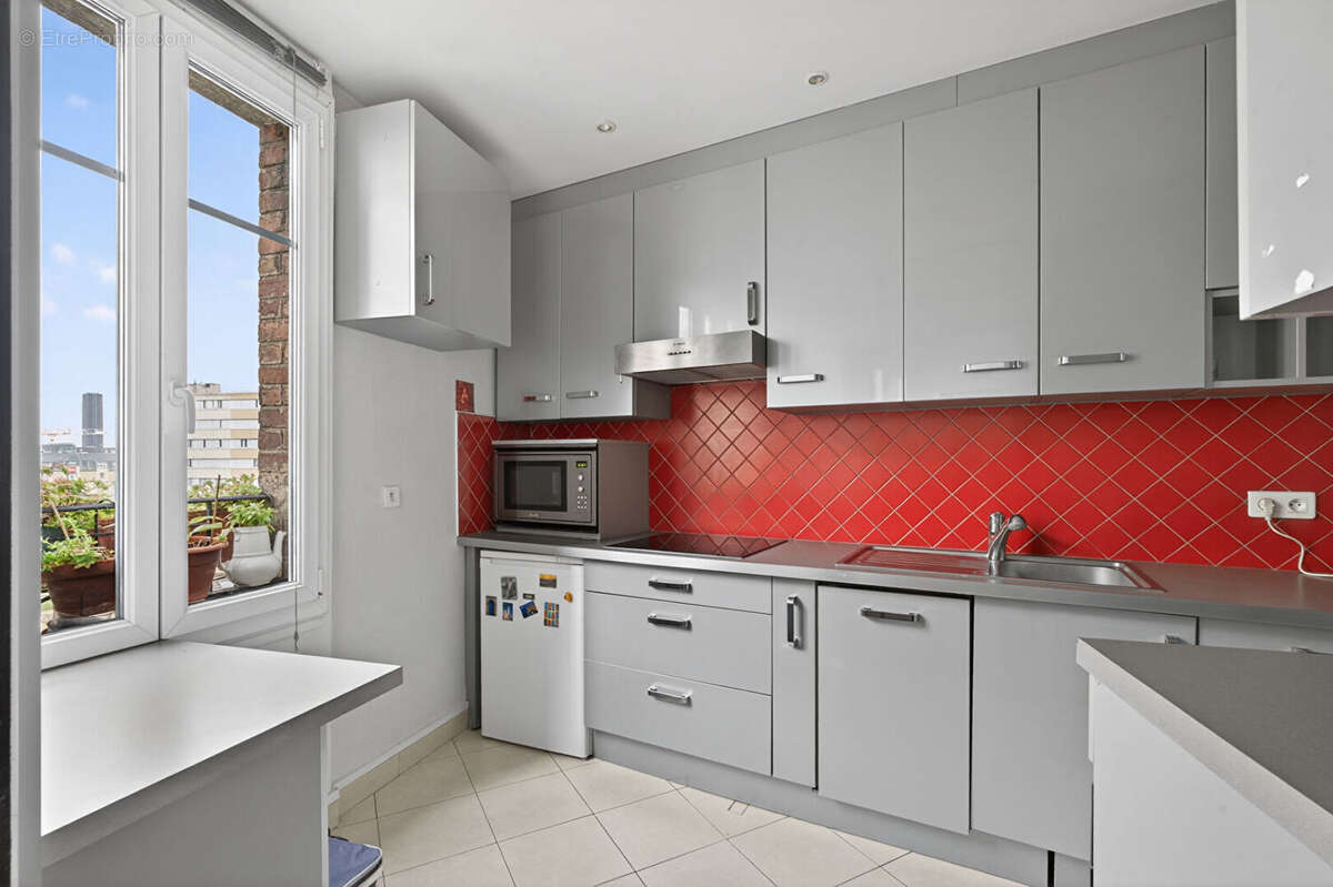 Appartement à PARIS-15E