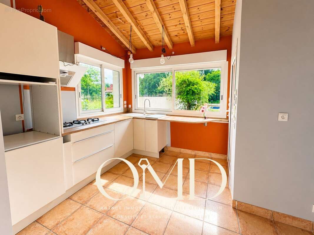 Maison 6 pièces 151 m² à vendre à Montesquieu-Volvestre (31310) - photo 6
