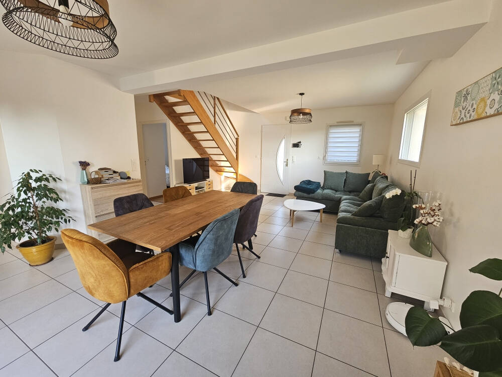 Maison à CORPS-NUDS