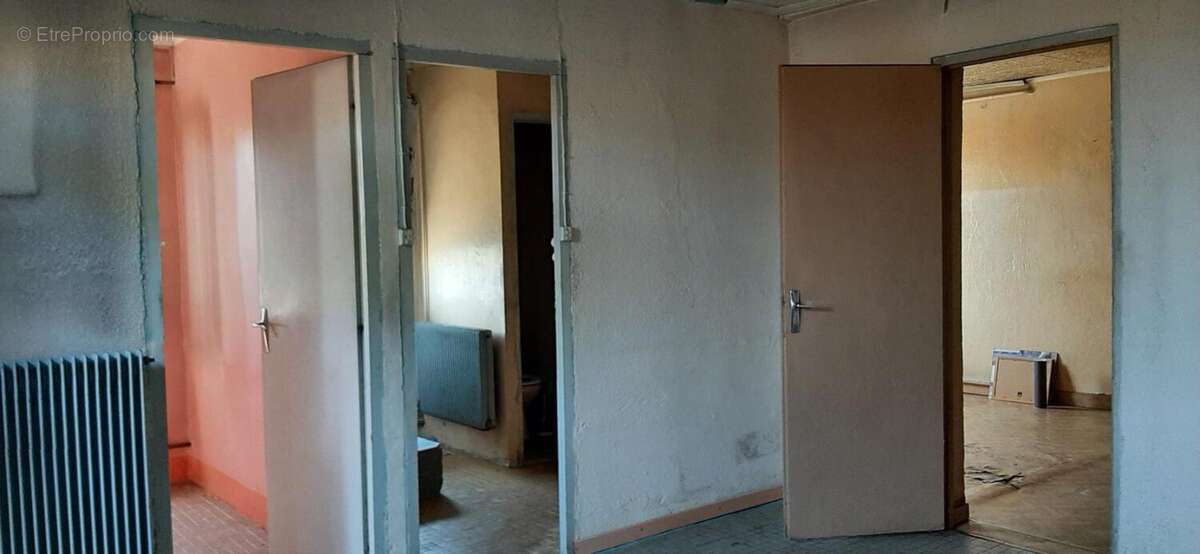 Fermette a rénover avec ses dépendances, sur 2,7 ha de terrain dans cadre bucolique - photo 22