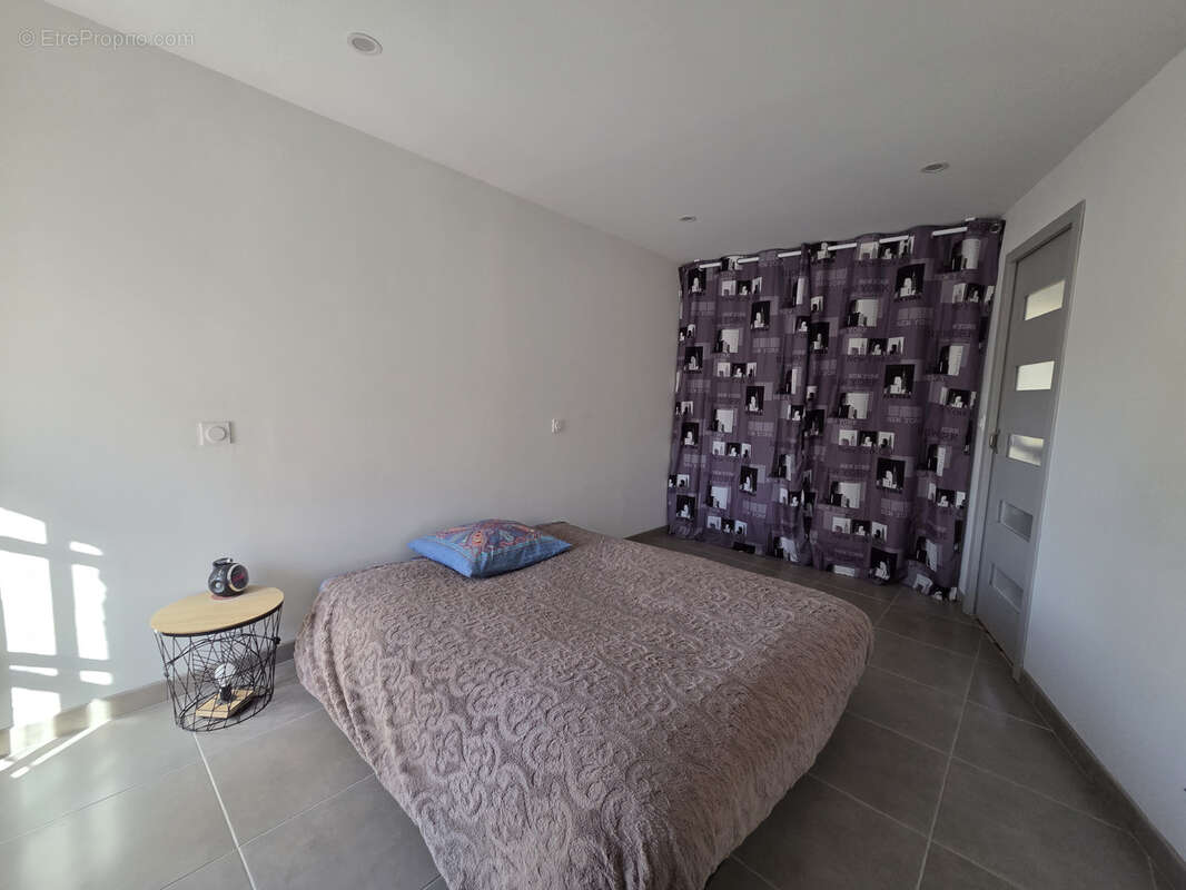 Ensemble immobilier dans le bourg du village - photo 35