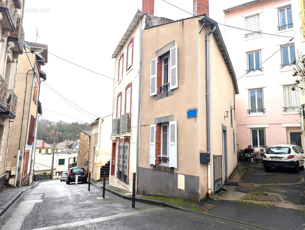Maison à CHATELGUYON