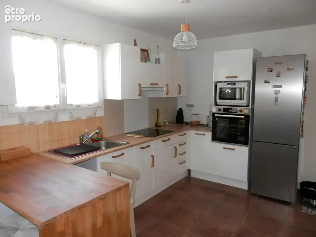 Maison mitoyenne par le garage récente et économe - photo 2