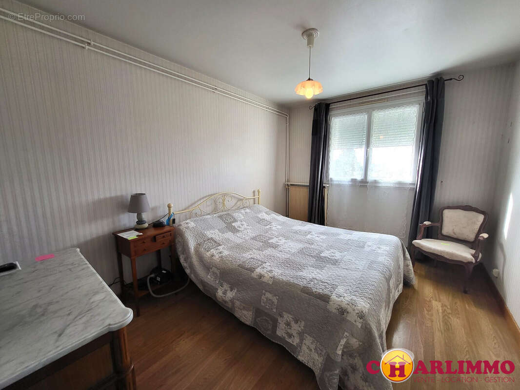 Appartement à SAINT-JUNIEN