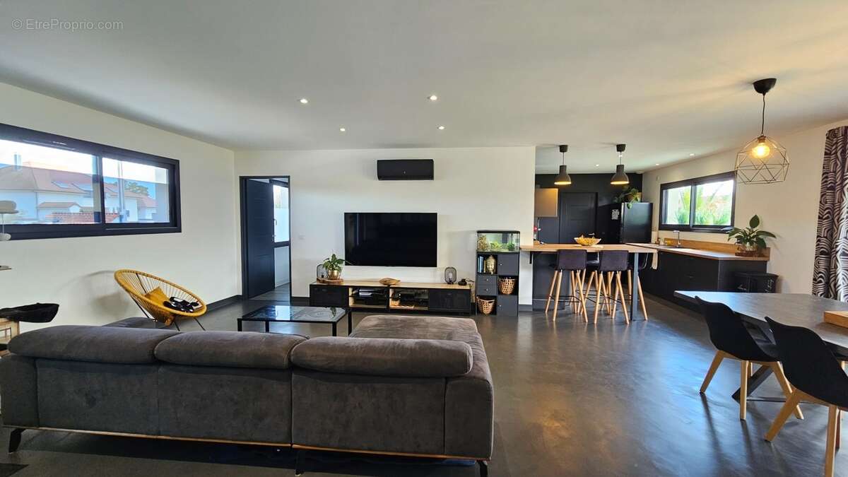 Maison à vendre 6 pièces avec jardin , garage et piscine OURSBELILLE (65) - photo 35