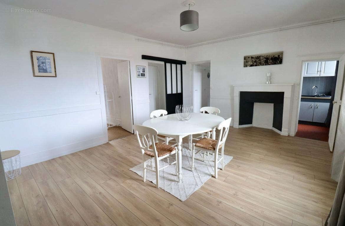 Appartement à FOURCHAMBAULT