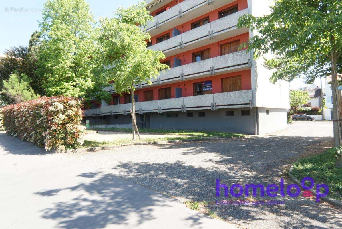 Appartement à BRON