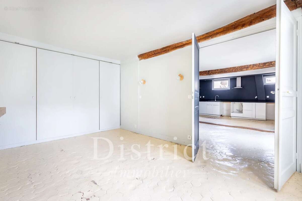 Appartement à PARIS-4E