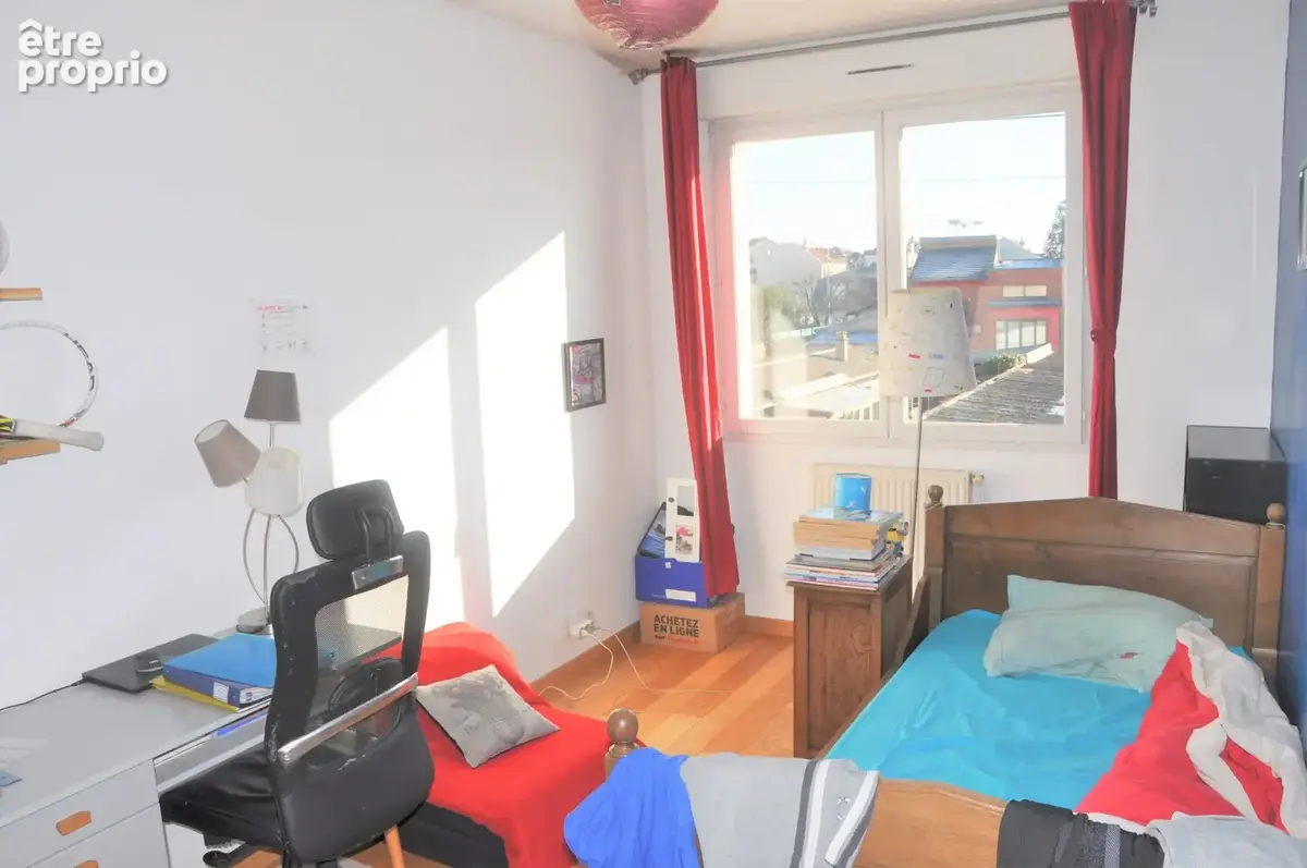 Appartement 154 m² à Neuilly-Plaisance  - photo 8