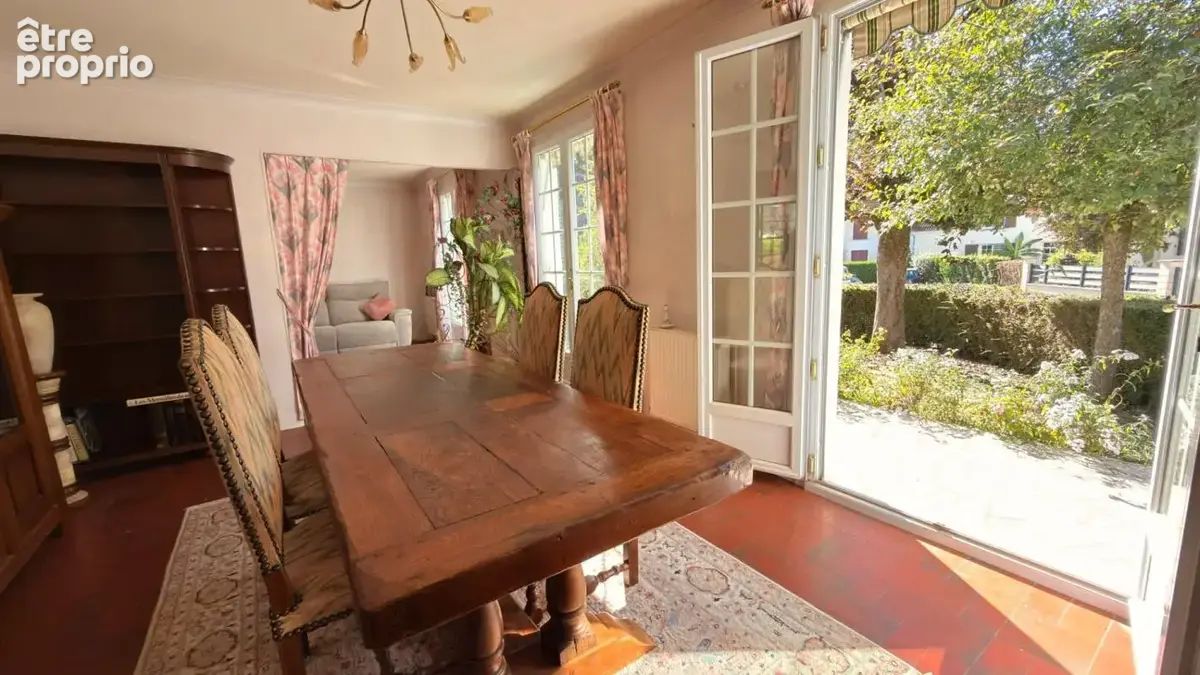 Maison 5 pièces / 120 m² / 369 000 EUR / GRESSY - photo 3