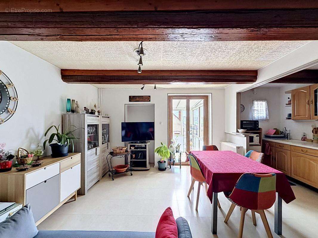 Maison à GRIGNY