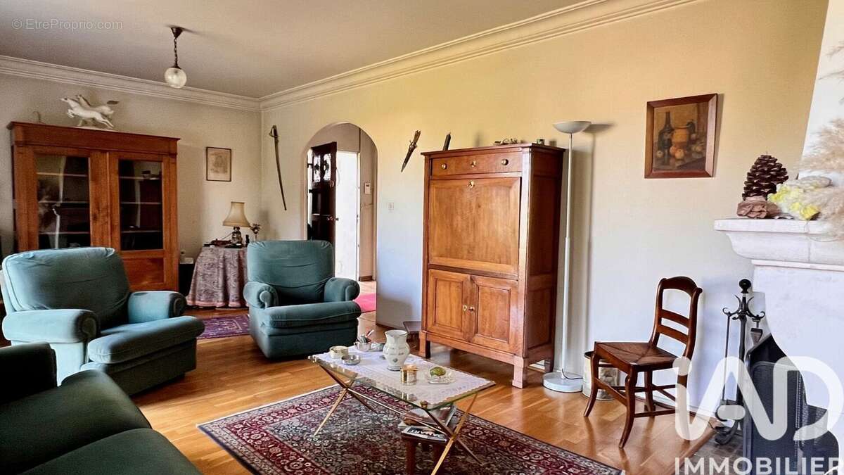 Photo 3 - Maison à VERT-SAINT-DENIS