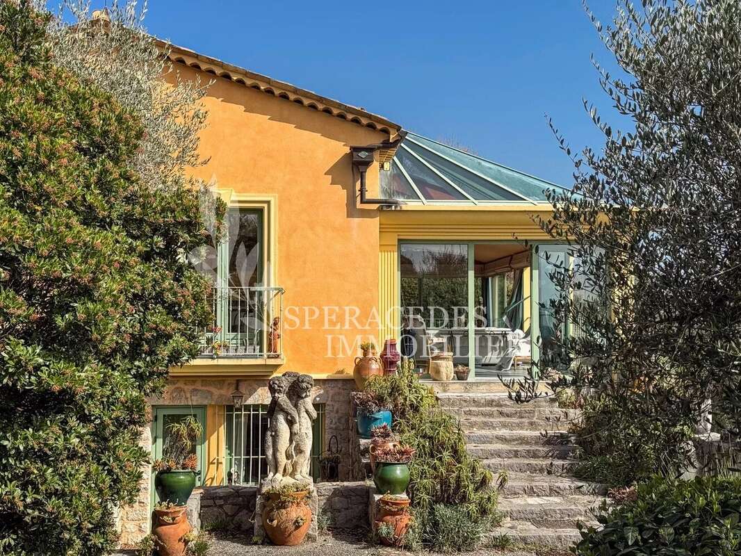 Maison à SPERACEDES