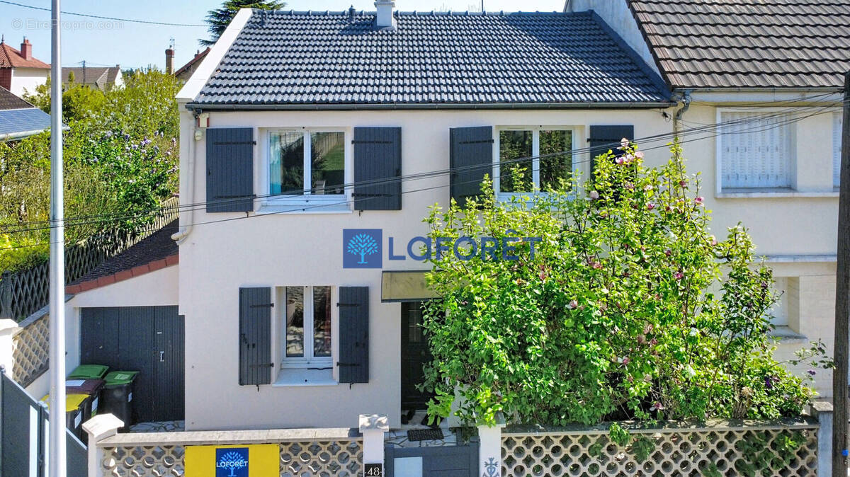 Maison à SAVIGNY-SUR-ORGE