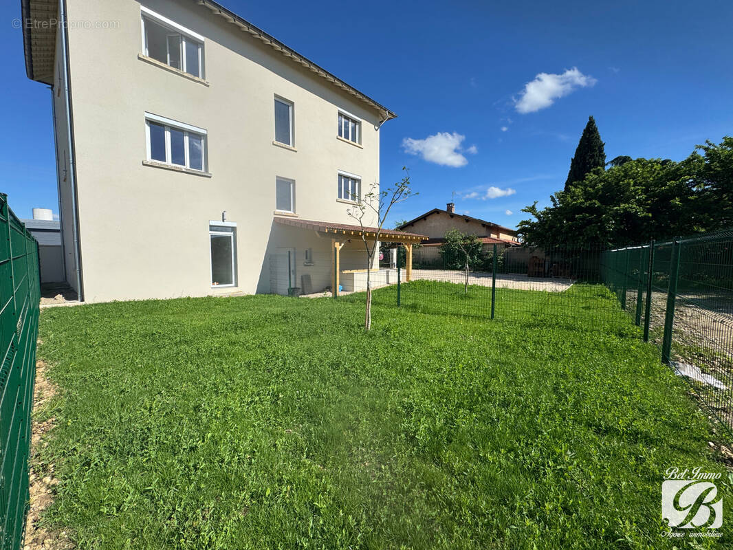 Appartement à BALAN