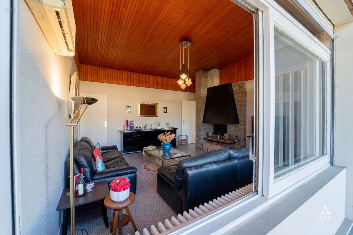Maison d'architecte de plain pied avec garage - photo 3