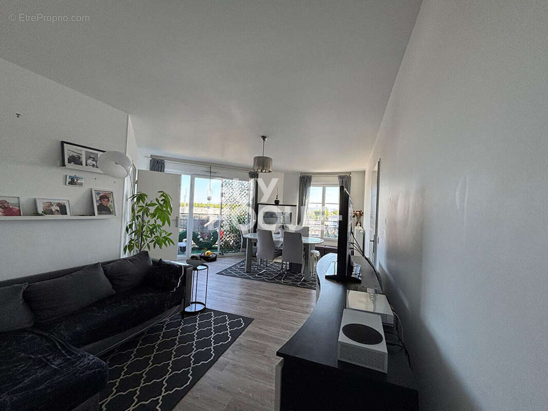 Appartement à LE BLANC-MESNIL