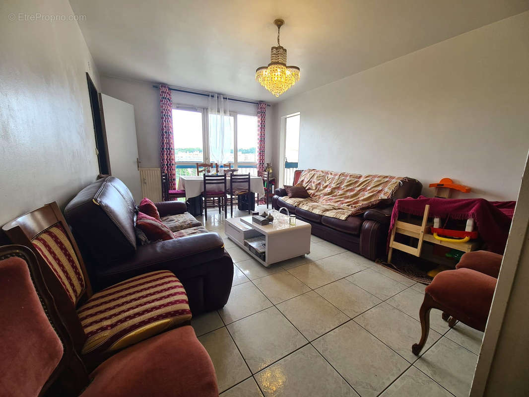 Appartement à BOISSY-SAINT-LEGER